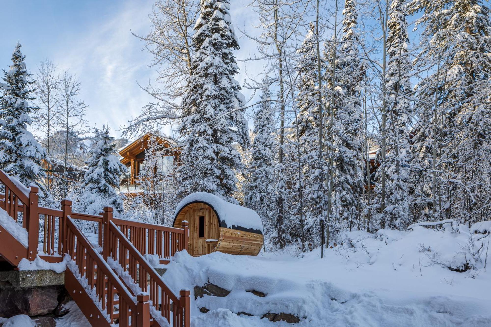 Copper Horse Lodge Golden Exterior foto
